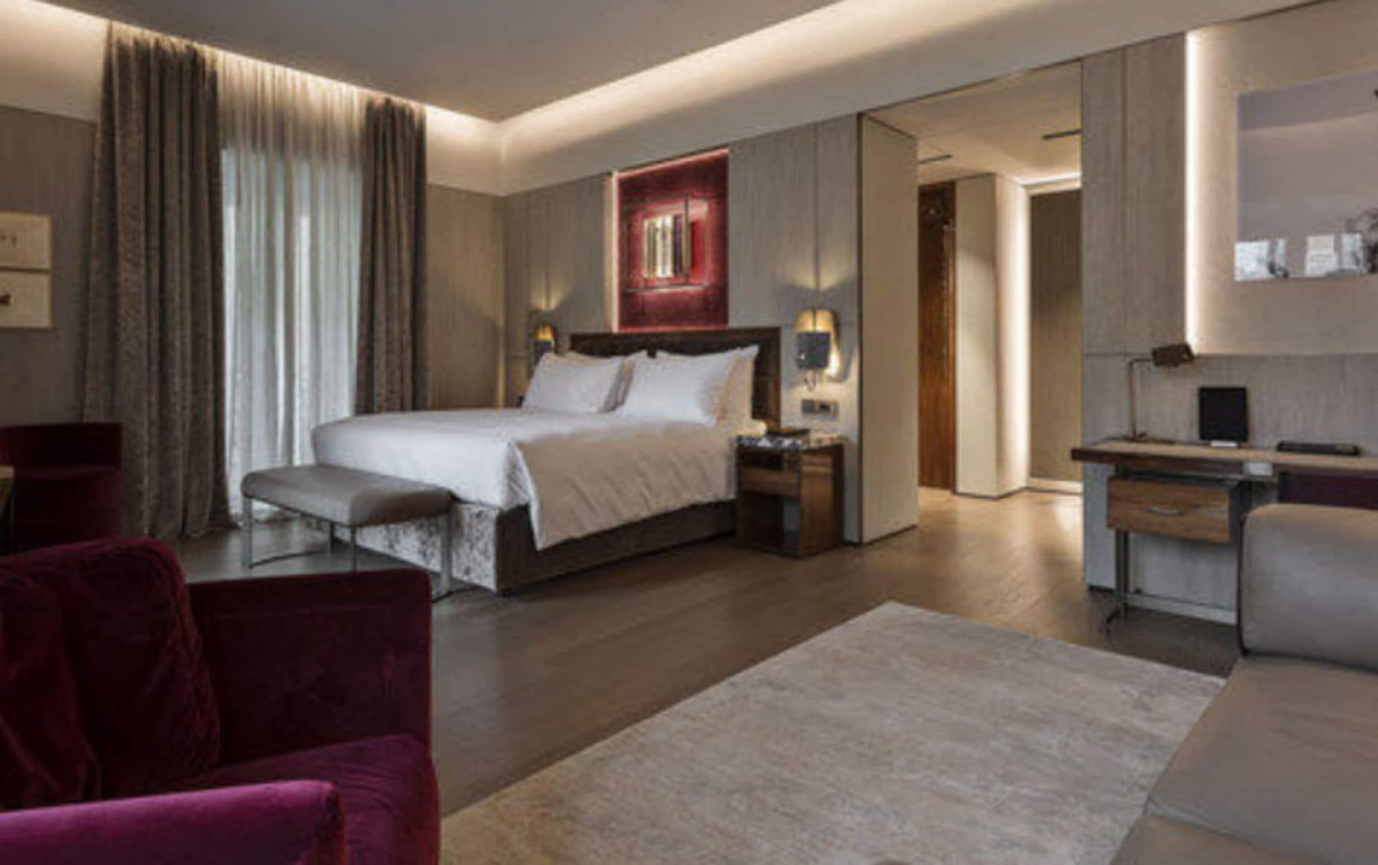 Fendi Private Suites - Small Luxury Hotels Of The World Rome Bagian luar foto