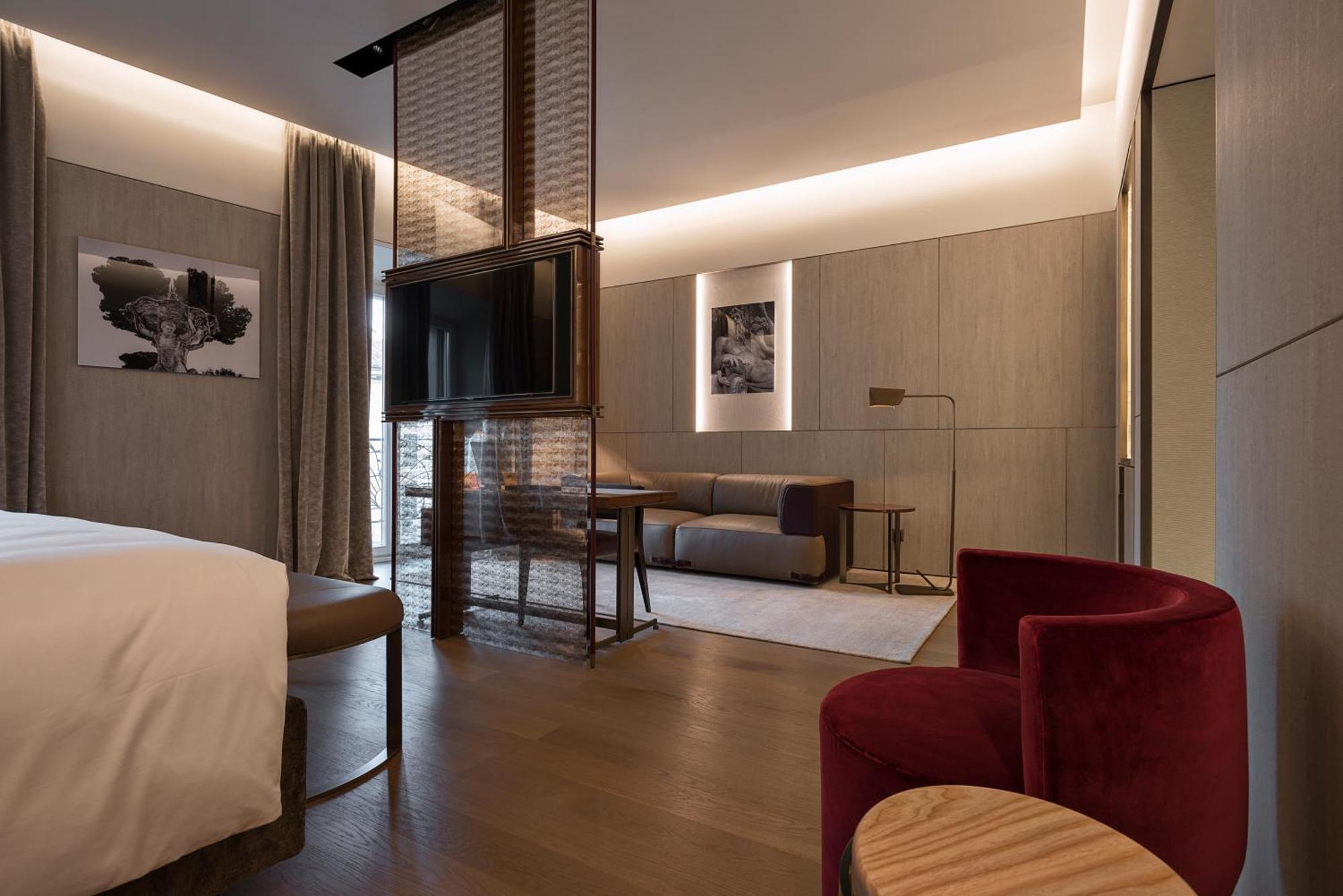 Fendi Private Suites - Small Luxury Hotels Of The World Rome Bagian luar foto