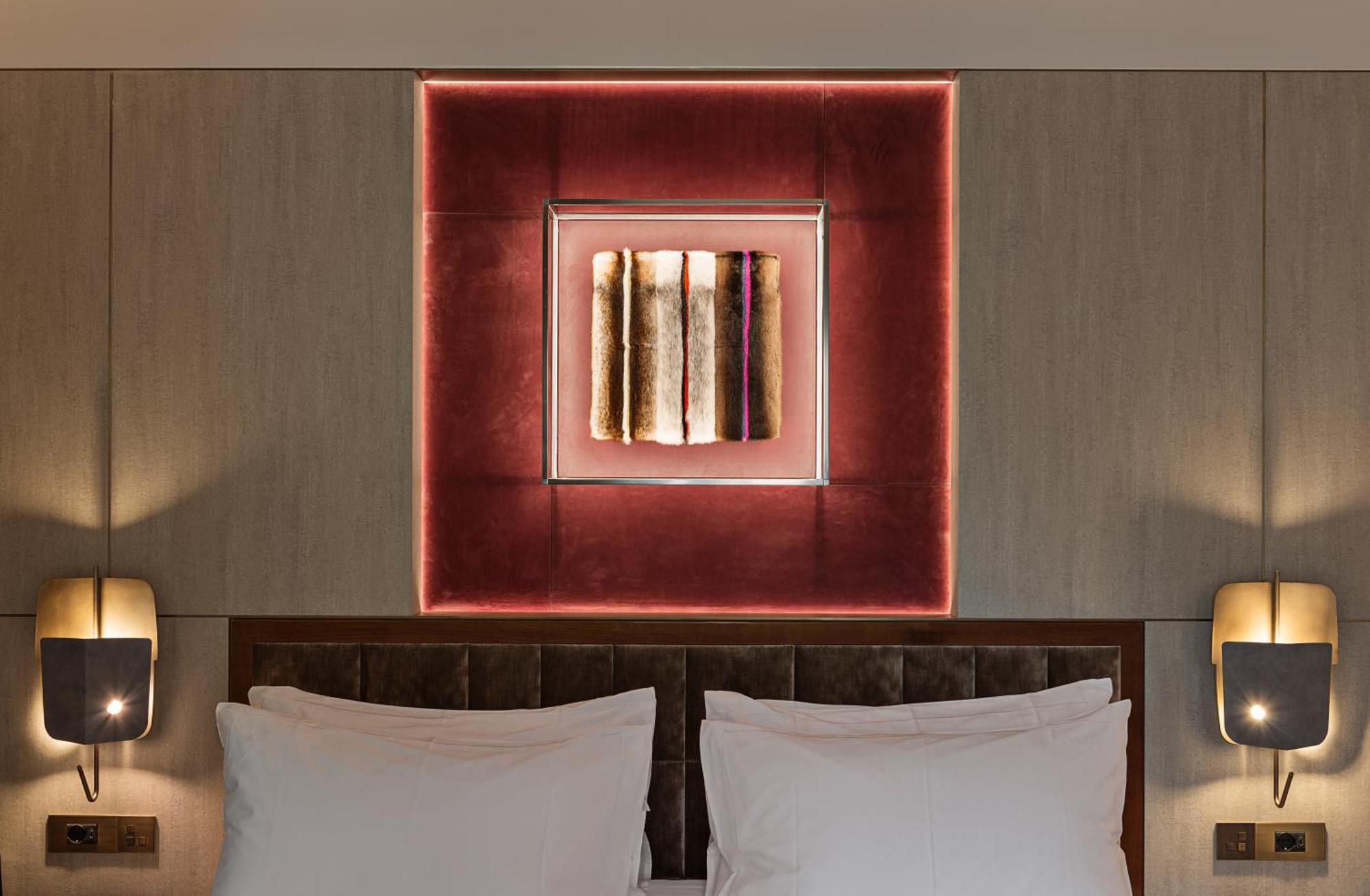 Fendi Private Suites - Small Luxury Hotels Of The World Rome Bagian luar foto